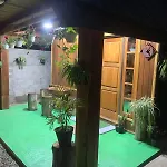 20/20 Wood Homestay *