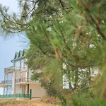 Universal Green Hills Hotel