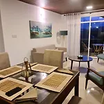 Moonstone Nuwaraeliya Aparthotel *