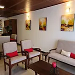 Moonstone Nuwaraeliya * Nuwara Eliya