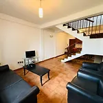 Ranmin B15-2 Apartment *
