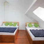 The Peak Nest