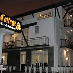 La Cottage Boutique Hotel & Restaurant