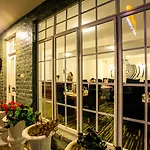 Hotel La Cottage Boutique Hotel & Restaurant