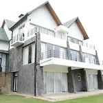 Serenus Boutique * Nuwara Eliya