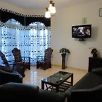 Hill Crest Residency Guest house Nuwara Eliya
