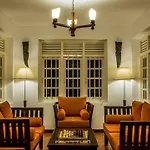 Clovefield Guest house 2*