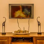 Clovefield Guest house 2*