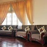 Chelthnam Hotel 2*