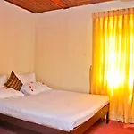 Chelthnam Hotel 2*