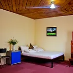 Chelthnam Hotel 2*