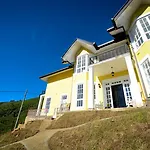 Luxe Wilderness - Private Villas, Free Breakfast, 2Km From City Centre