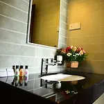 Emirates Luxury