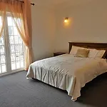 Cheltenham Cottage - Little England Cottages