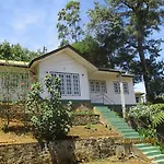 Lake Crown Holiday Home