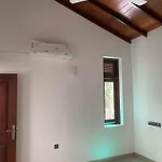 Podujana Bed & Breakfast *