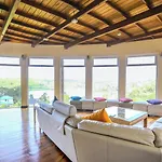 Acacia 3*