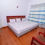 Yoho Villa Lake View