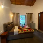 Hotel Glenfalls Rest *