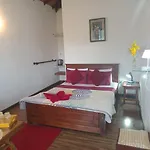 Guest house Kadalla