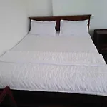 Frosty Heaven Guest House Guest house 4*