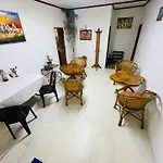 Homestay Sasru *