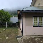 Homestay Le Grand Chateau Nuwara Eliya