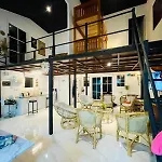 The Burrow - A Modern Loft-style Luxury Villa *