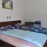Siril Guesthouse Hostel