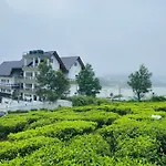 Queens Hotel Nuwara Eliya