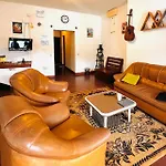 Guest house White Hill
