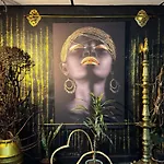 Hidden Treasure Bed & Breakfast 3*