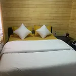 Micro Wood Cabana