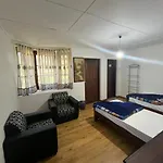 Homestay Selis Manor