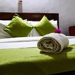 Lulu Lodge *