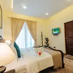 Grand Misty Hills Hotel *