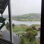 Creek View And Car Hotel Nuwara Eliya