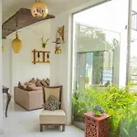 Ivy Bungalow