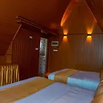 Brown Lodge - Nuwara Eliya