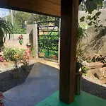 20/20 Wood Homestay *