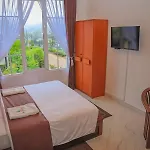 The Mount View Single Tree Hotel