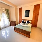 Maples Holiday Resort