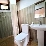Panthera Guest house *