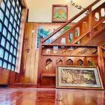 Thuhina Bungalow