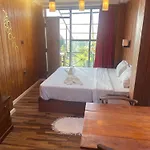 Redwood Inn Homestay
