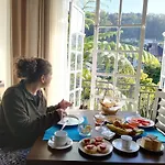 Star Gate Bed & Breakfast Nuwara Eliya