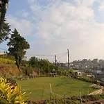 Glendale Lodge *
