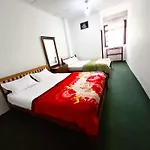 Panthera * Nuwara Eliya