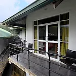 Shenul Apartment *