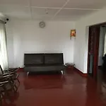 N Country House